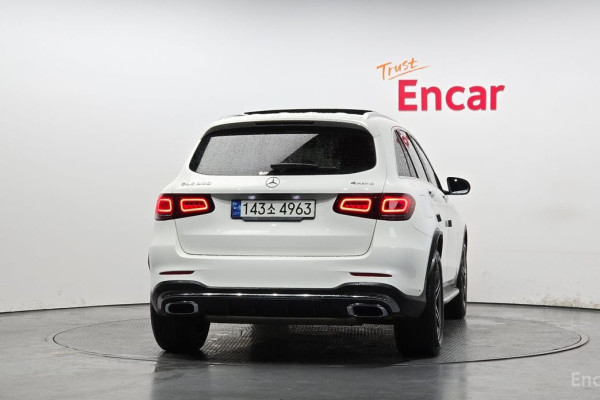 2022 Mercedes-Benz GLC с пробегом 48 032 км