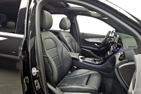 2021 Mercedes-Benz GLC с пробегом 72 808 км