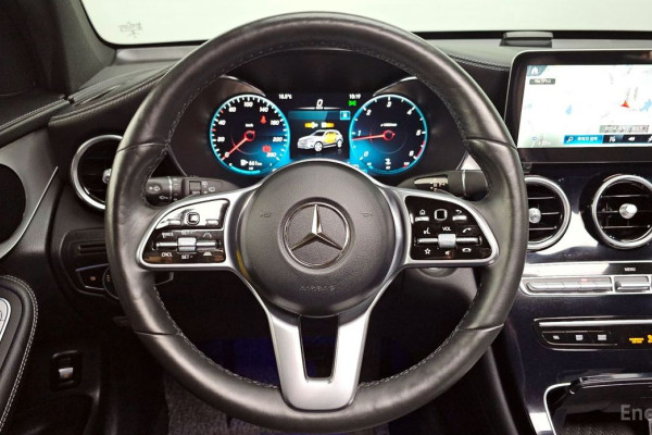 2021 Mercedes-Benz GLC с пробегом 72 808 км