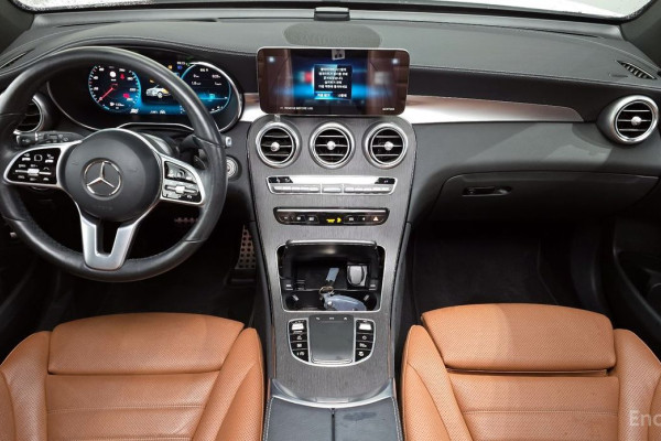 2022 Mercedes-Benz GLC с пробегом 48 032 км