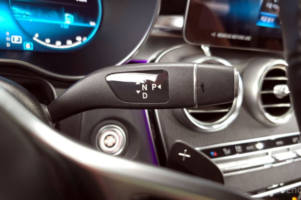 2022 Mercedes-Benz GLC с пробегом 48 032 км