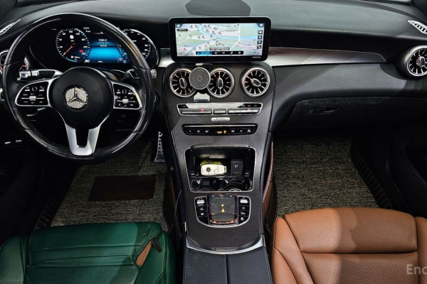 2021 Mercedes-Benz GLC с пробегом 80 736 км
