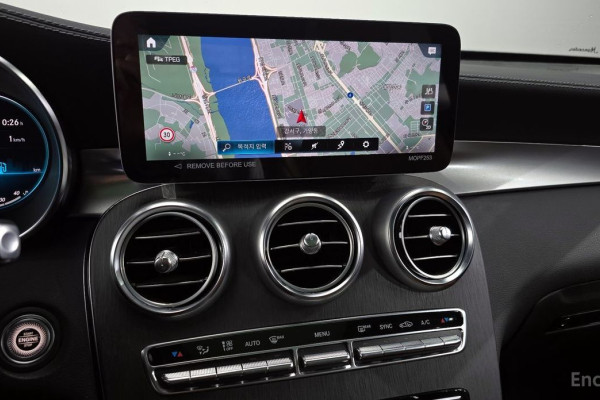 2022 Mercedes-Benz GLC с пробегом 48 032 км