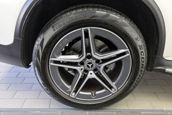 2022 Mercedes-Benz GLC с пробегом 86 459 км