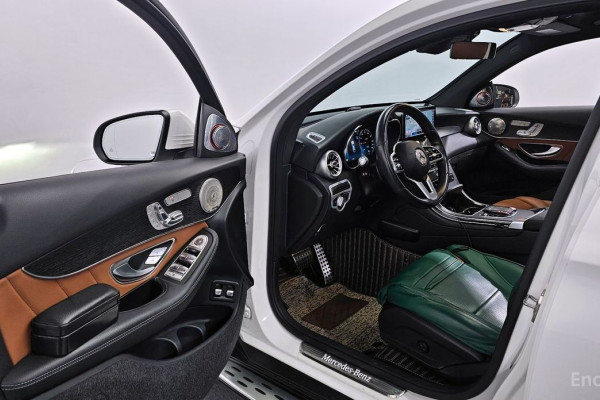 2021 Mercedes-Benz GLC с пробегом 80 736 км