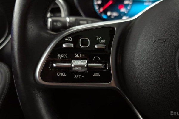 2022 Mercedes-Benz GLC с пробегом 48 032 км