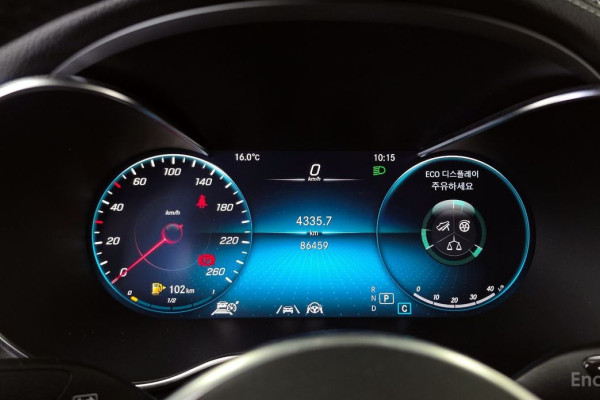 2022 Mercedes-Benz GLC с пробегом 86 459 км