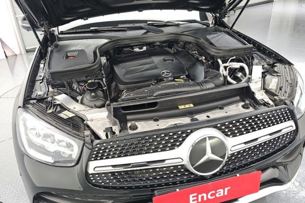 2022 Mercedes-Benz GLC с пробегом 66 252 км