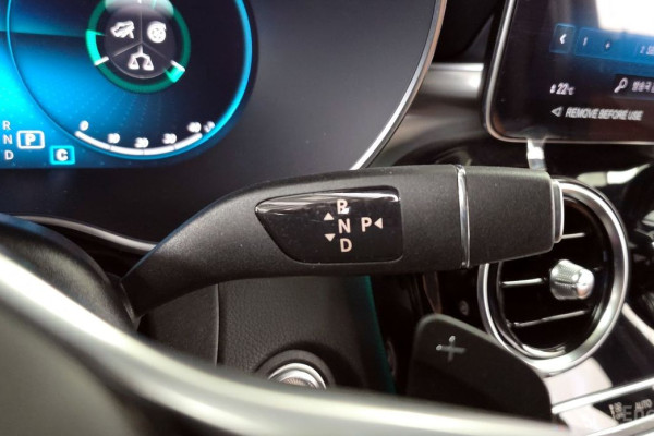 2022 Mercedes-Benz GLC с пробегом 86 459 км