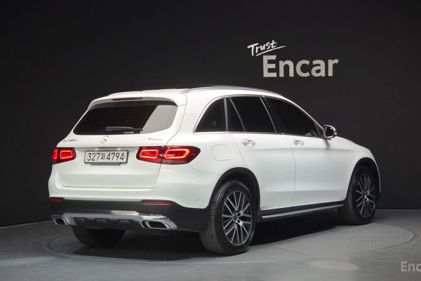 2021 Mercedes-Benz GLC с пробегом 68 745 км