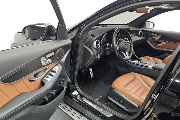 2022 Mercedes-Benz GLC с пробегом 66 252 км