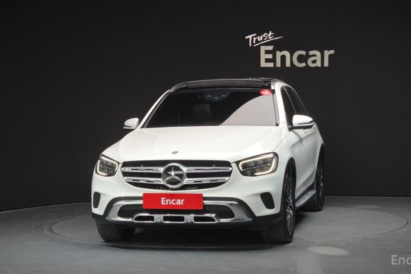 2021 Mercedes-Benz GLC с пробегом 68 745 км