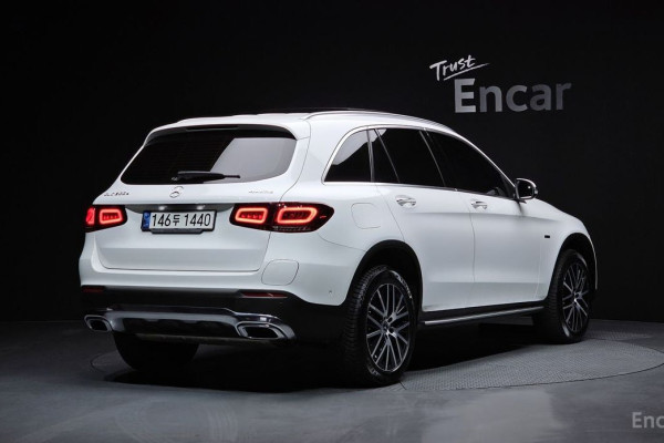 2021 Mercedes-Benz GLC с пробегом 78 625 км