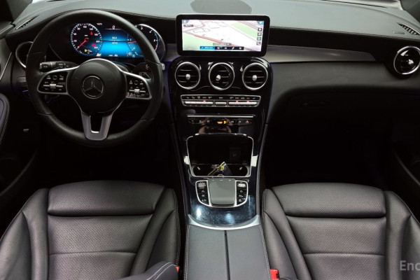 2021 Mercedes-Benz GLC с пробегом 68 745 км