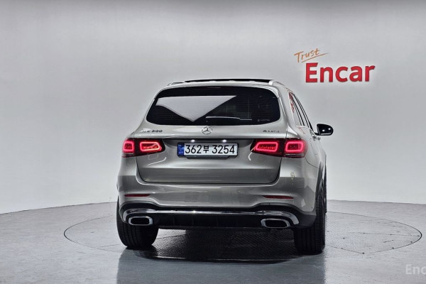 2022 Mercedes-Benz GLC с пробегом 66 827 км