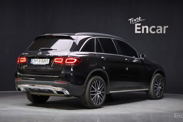 2021 Mercedes-Benz GLC с пробегом 124 826 км