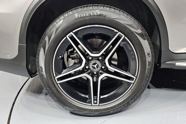 2022 Mercedes-Benz GLC с пробегом 66 827 км