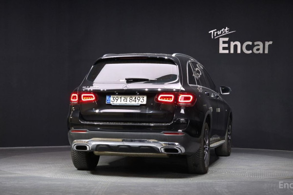 2021 Mercedes-Benz GLC с пробегом 124 826 км