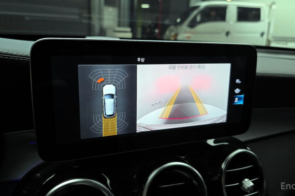 2021 Mercedes-Benz GLC с пробегом 68 745 км