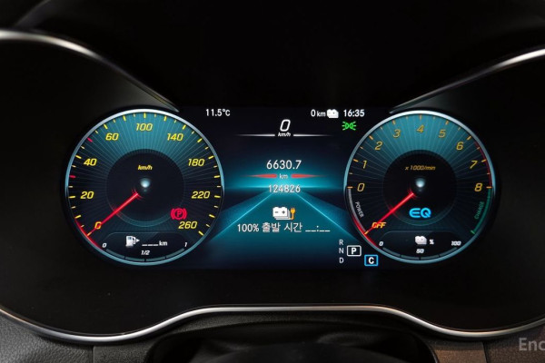 2021 Mercedes-Benz GLC с пробегом 124 826 км