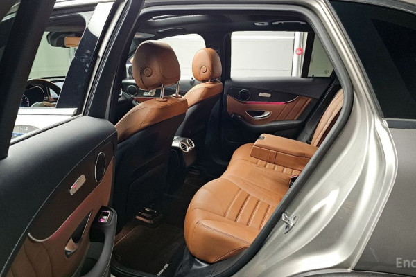 2022 Mercedes-Benz GLC с пробегом 66 827 км