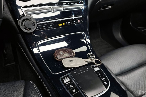 2021 Mercedes-Benz GLC с пробегом 78 625 км