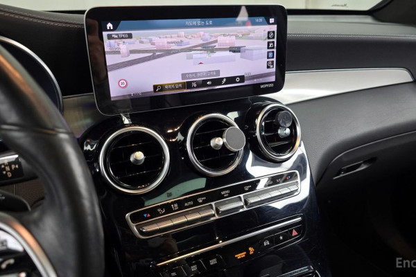 2021 Mercedes-Benz GLC с пробегом 124 826 км