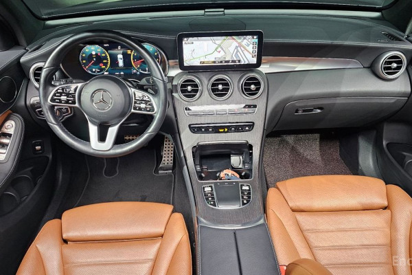 2022 Mercedes-Benz GLC с пробегом 57 177 км