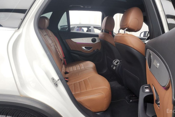 2022 Mercedes-Benz GLC с пробегом 45 244 км