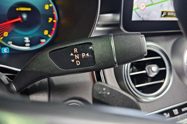 2022 Mercedes-Benz GLC с пробегом 57 177 км