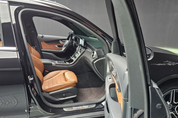 2022 Mercedes-Benz GLC с пробегом 57 177 км