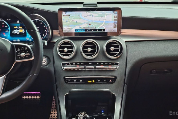 2022 Mercedes-Benz GLC с пробегом 66 827 км