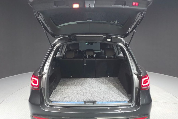 2022 Mercedes-Benz GLC с пробегом 58 929 км