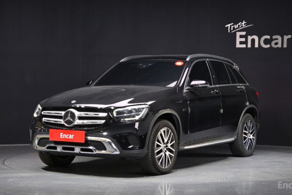 2021 Mercedes-Benz GLC с пробегом 124 826 км