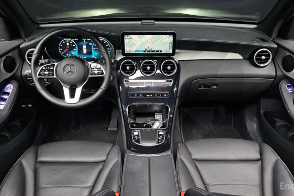 2021 Mercedes-Benz GLC с пробегом 61 873 км