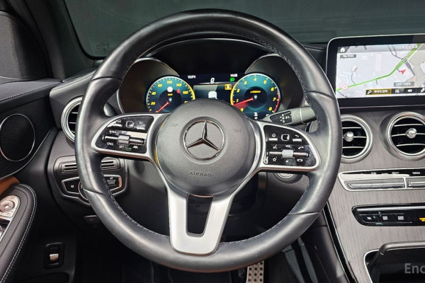 2022 Mercedes-Benz GLC с пробегом 57 177 км