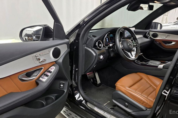 2021 Mercedes-Benz GLC с пробегом 71 884 км