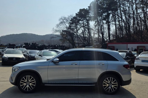 2022 Mercedes-Benz GLC с пробегом 62 328 км