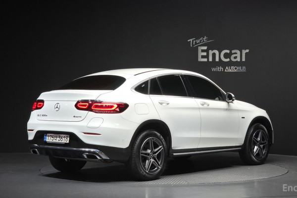 2021 Mercedes-Benz GLC с пробегом 53 608 км