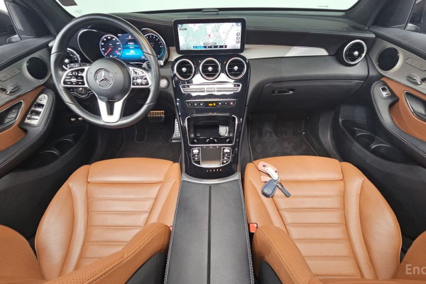 2022 Mercedes-Benz GLC с пробегом 49 520 км