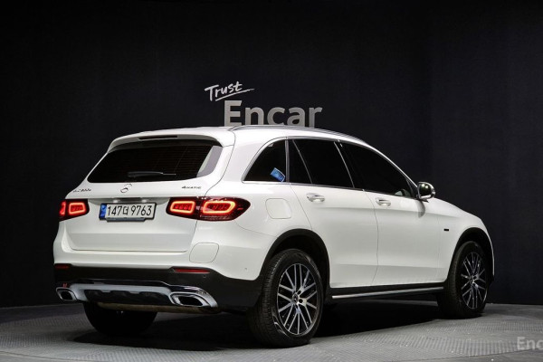 2021 Mercedes-Benz GLC с пробегом 103 442 км