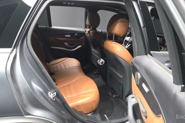 2022 Mercedes-Benz GLC с пробегом 67 082 км