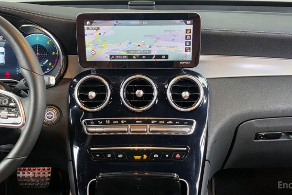 2021 Mercedes-Benz GLC с пробегом 71 884 км