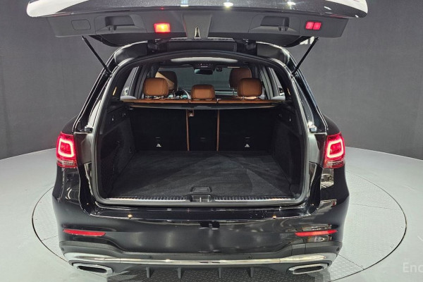 2022 Mercedes-Benz GLC с пробегом 57 177 км