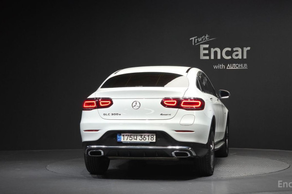 2021 Mercedes-Benz GLC с пробегом 53 608 км