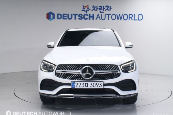 2021 Mercedes-Benz GLC с пробегом 60 875 км