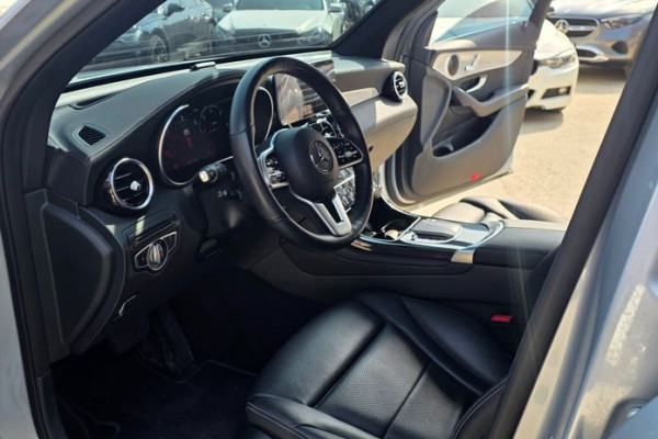 2022 Mercedes-Benz GLC с пробегом 62 328 км