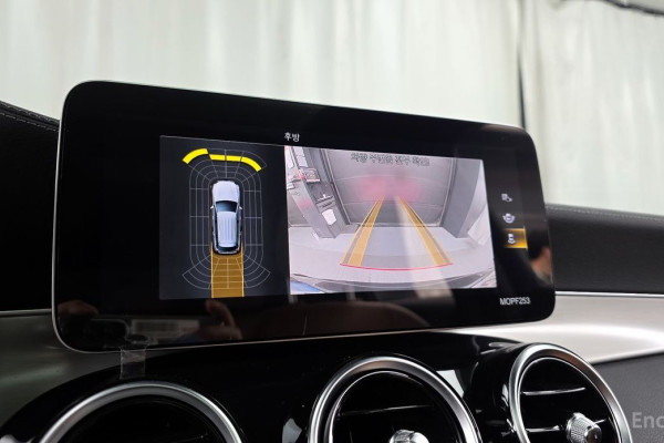 2021 Mercedes-Benz GLC с пробегом 71 884 км