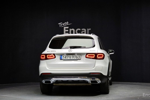 2021 Mercedes-Benz GLC с пробегом 103 442 км