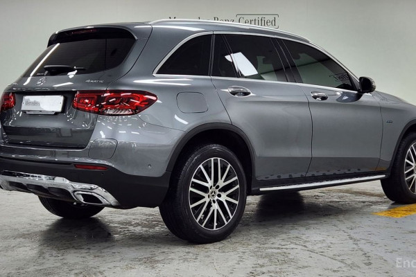 2021 Mercedes-Benz GLC с пробегом 116 841 км